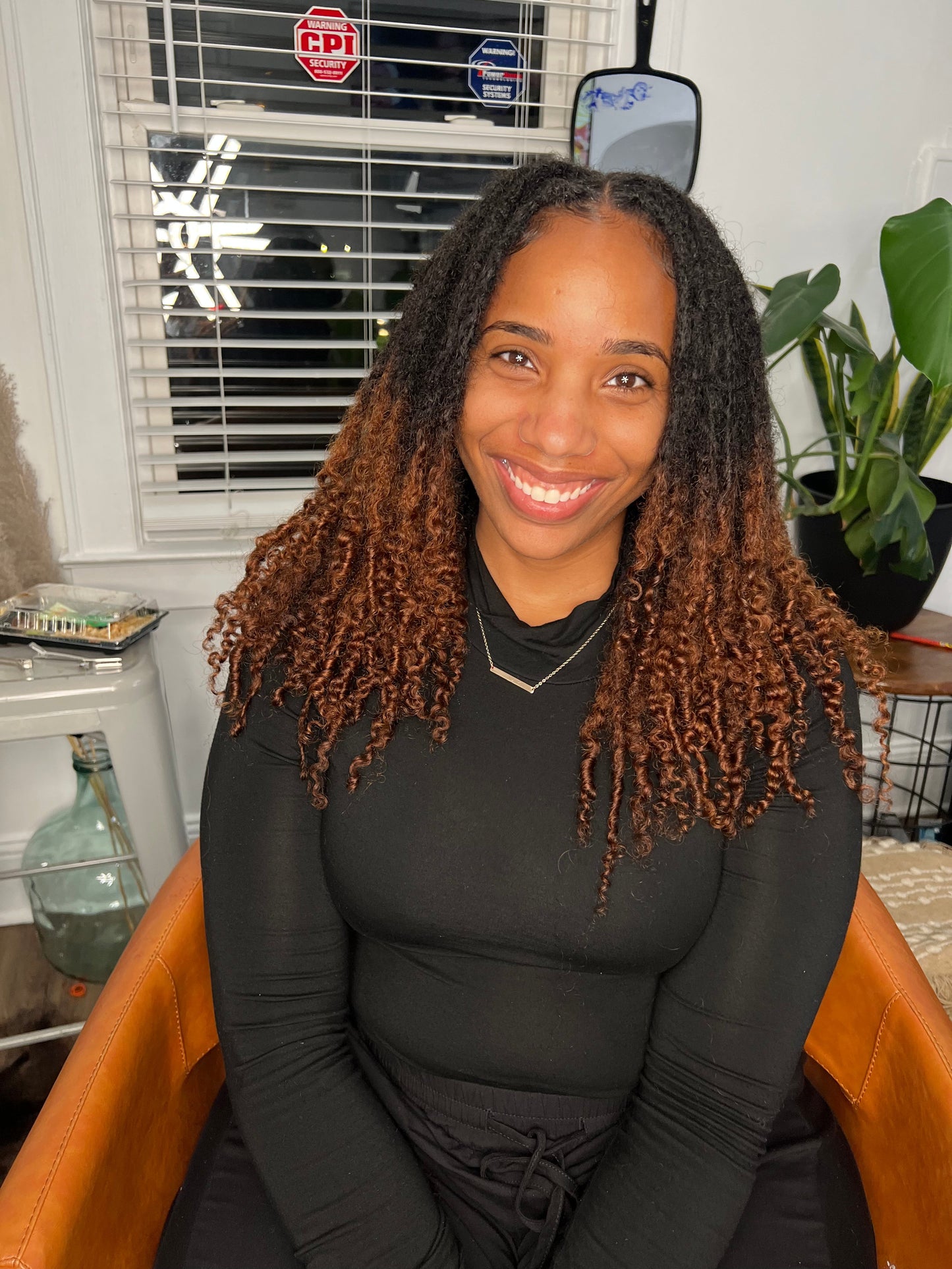 (100) Small Permanent locs