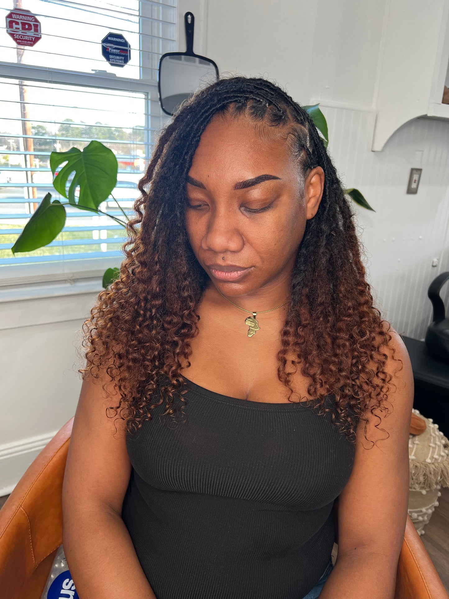 (100) Small Permanent locs